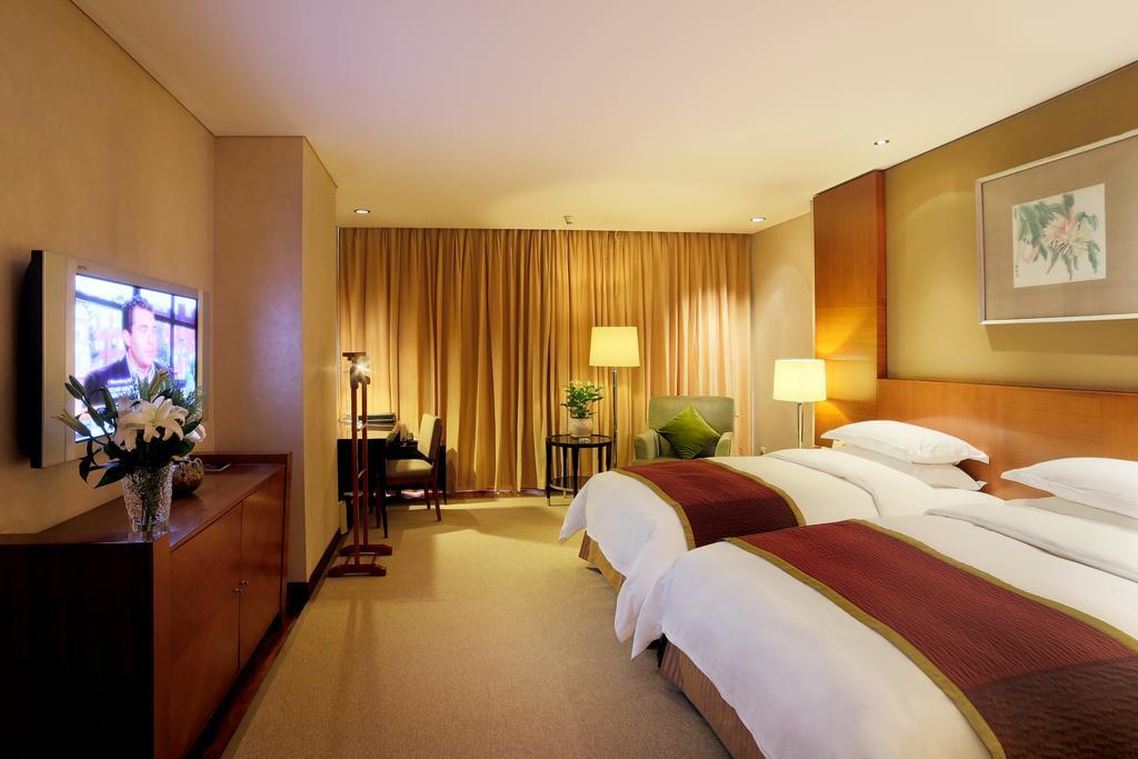 World Trade Hotel Taiyuan Exterior photo